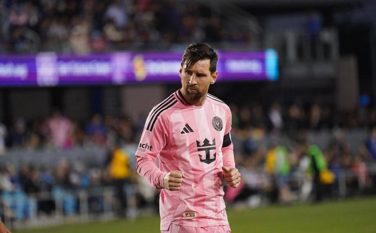 aoa体育培训-梅西再战英超，能否再度创造奇迹？的简单介绍