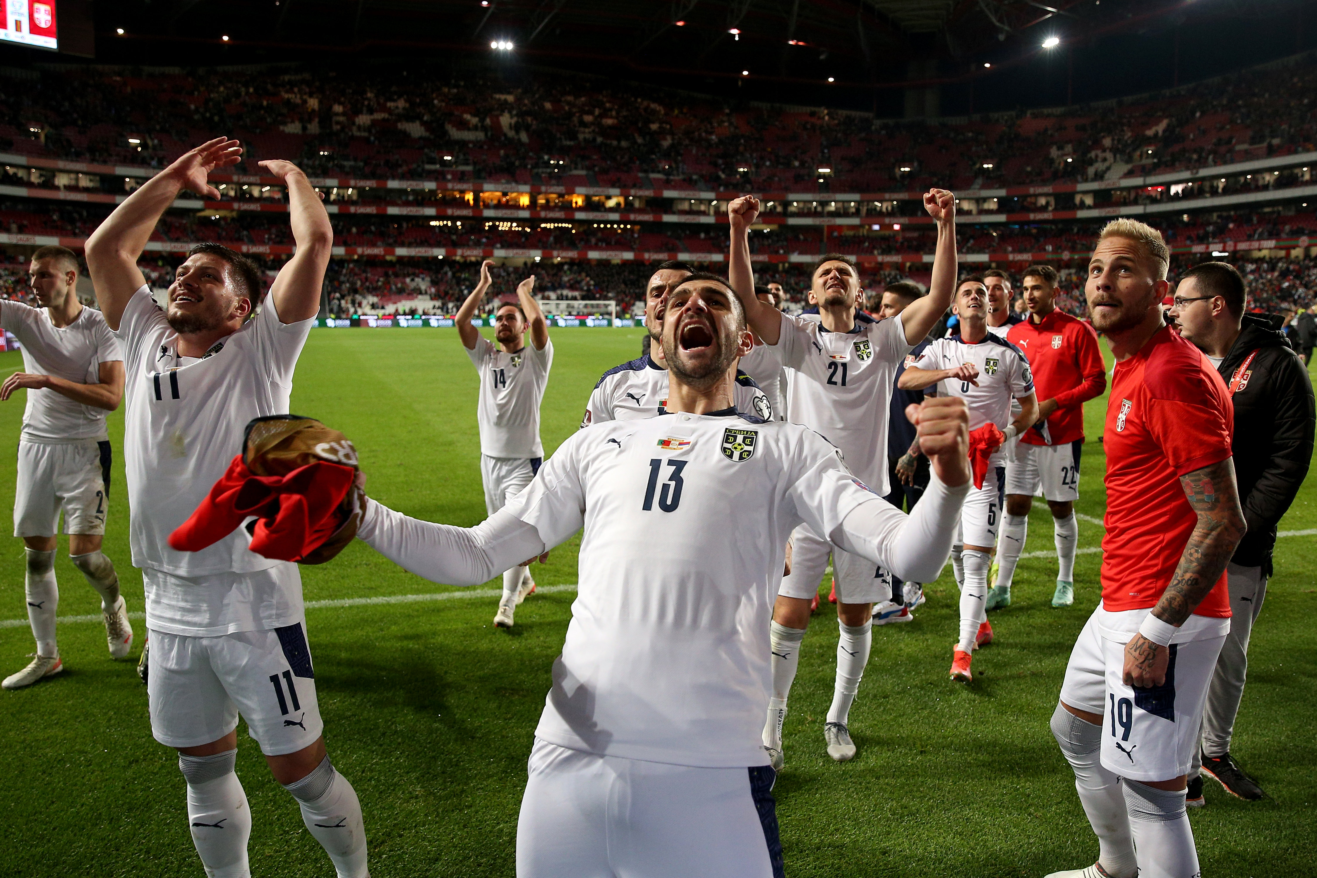 斯洛伐克球员欢庆胜利，翻身成功(斯洛伐克球员欢庆胜利,翻身成功的是谁)