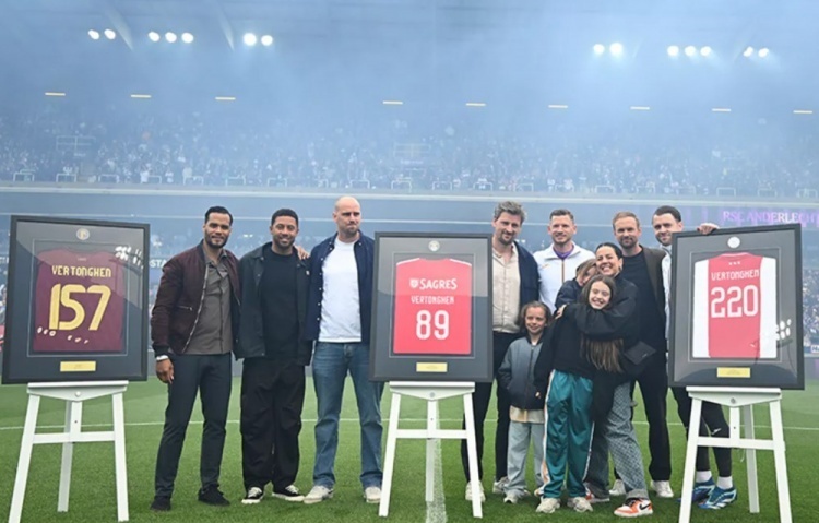 aoa体育课程-包含著名球员宣布退役决定，告别球场岁月的词条