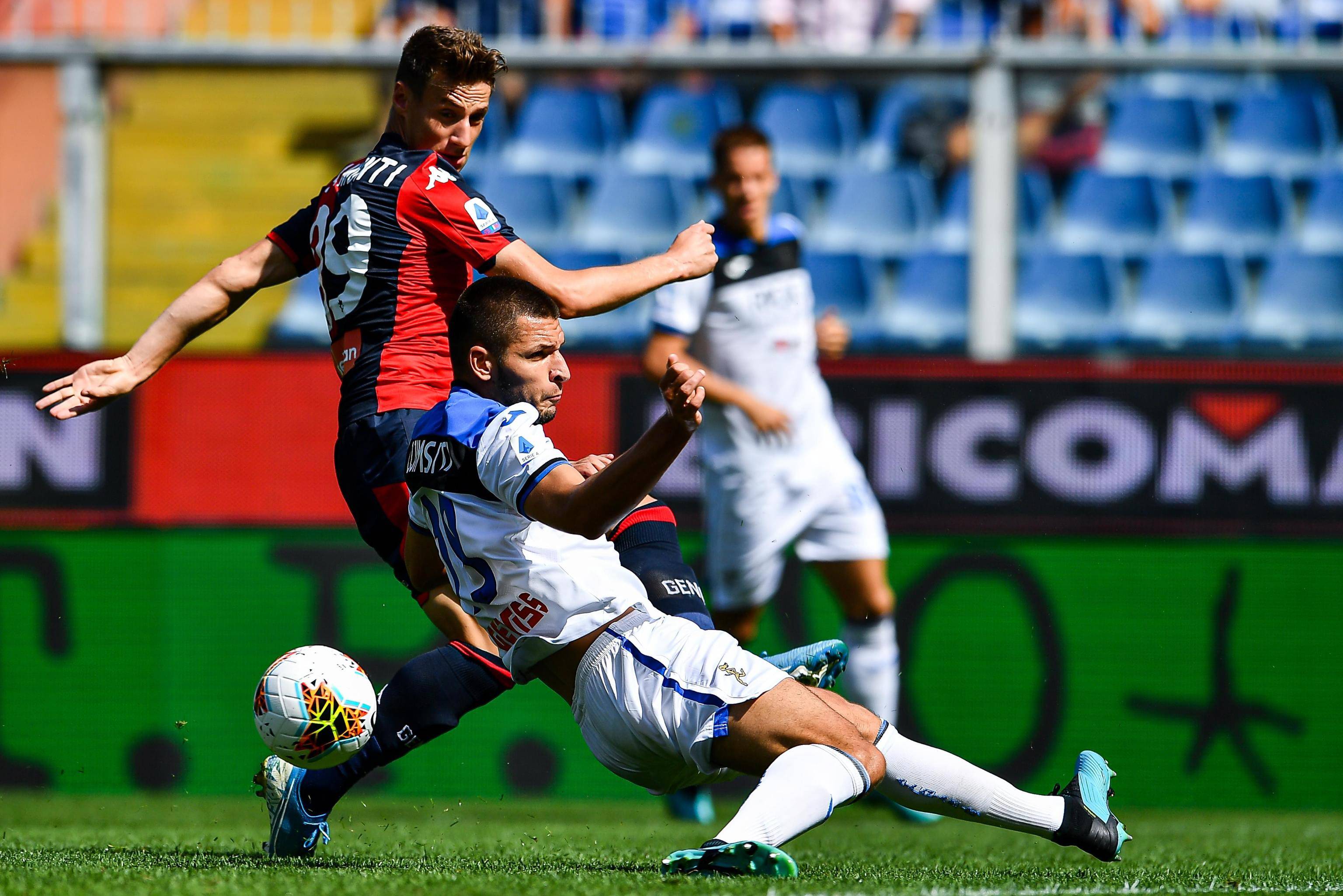 关于全球足球比赛热度持续升温,球迷热情高涨的信息 关于全球足球比赛热度持续升温,球迷热情高涨的信息