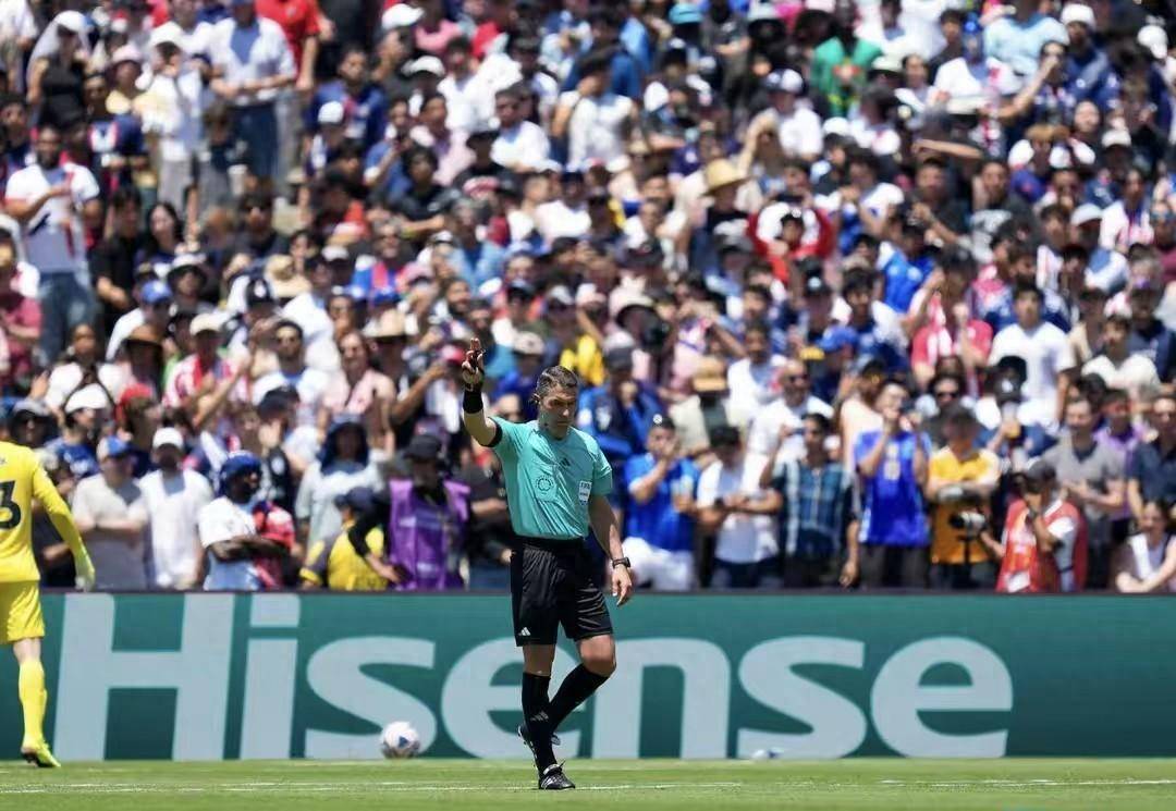 关于马竞球迷集体呐喊,只为球队取胜的信息 关于马竞球迷集体呐喊,只为球队取胜的信息