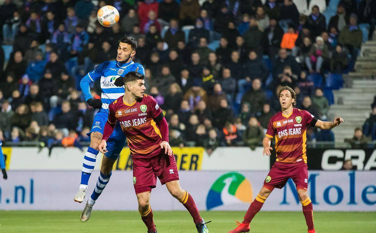 aoa体育官网-包含塞维利亚主场战胜劲敌，保持连胜势头的词条