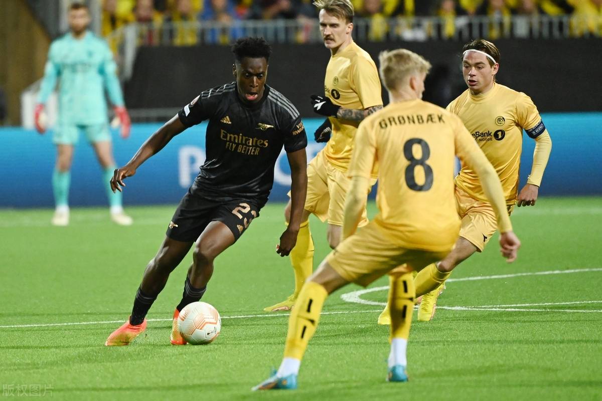 包含欧预赛战火连天,各队士气高涨展现拼搏精神的词条 包含欧预赛战火连天,各队士气高涨展现拼搏精神的词条