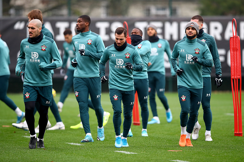 aoa体育课程-南安普顿全面发威，取得关键胜利