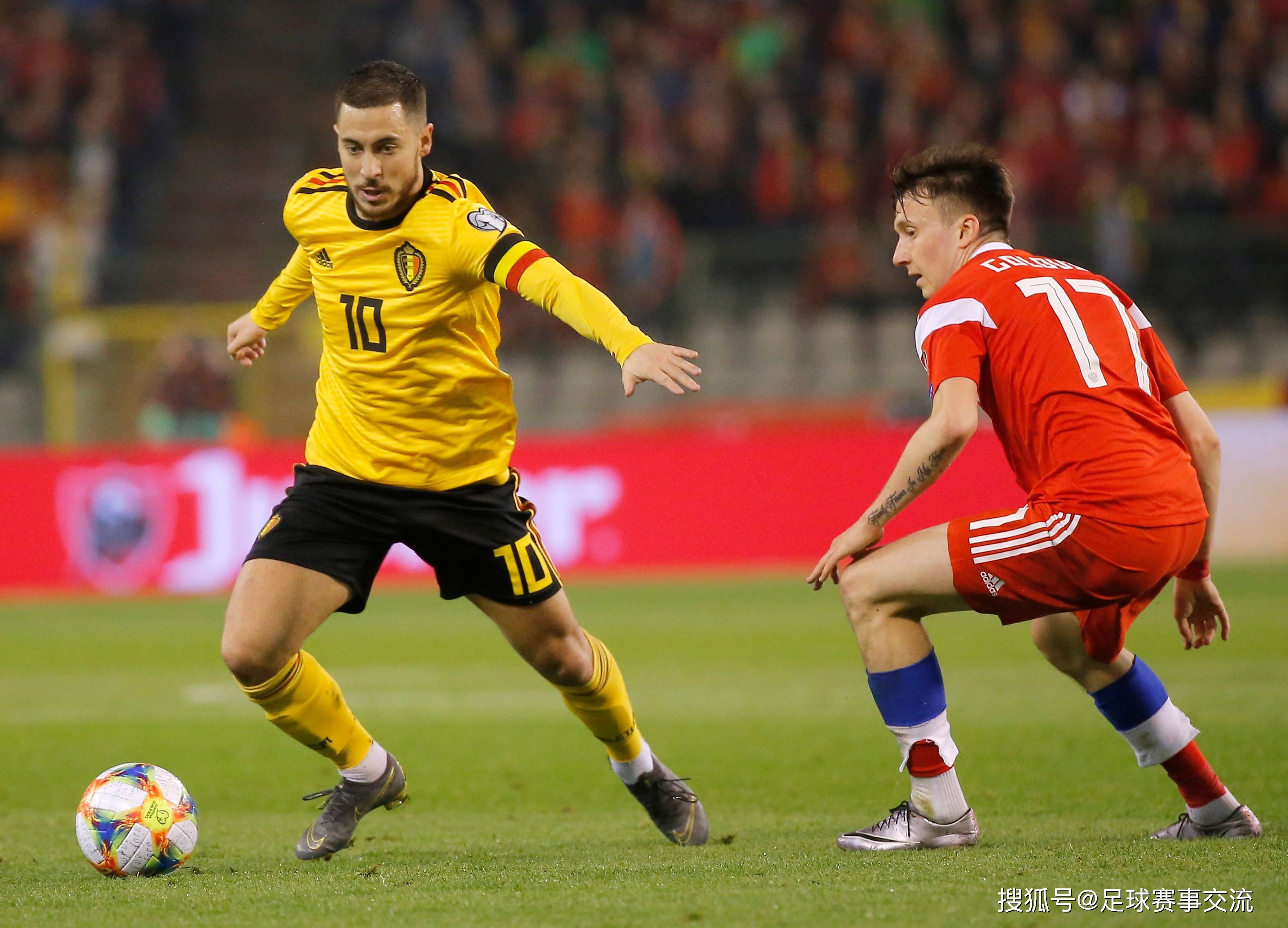 aoa体育培训-国际足球赛事中，某支球队大获全胜，令人瞩目