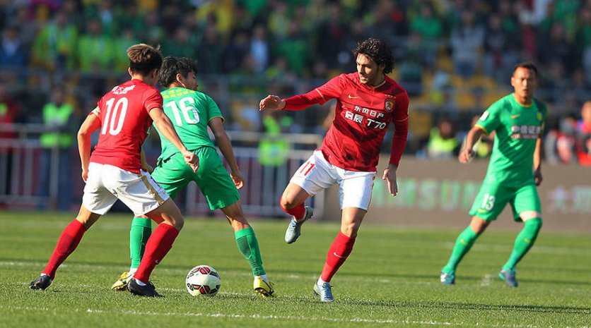 aoa体育活动-体坛佼佼者独领风骚，足球比赛势如破竹的简单介绍