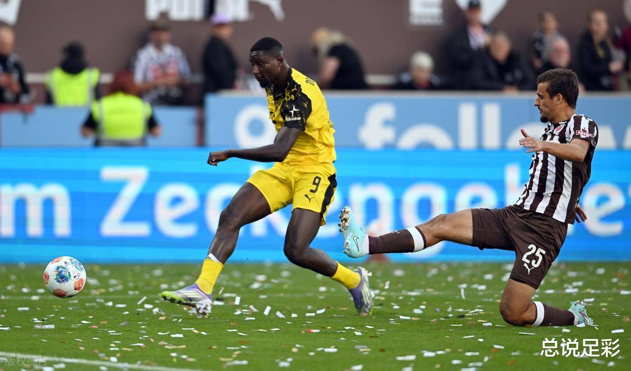 汉堡球队主场失利,保级形势严峻的简单介绍 汉堡球队主场失利,保级形势严峻的简单介绍