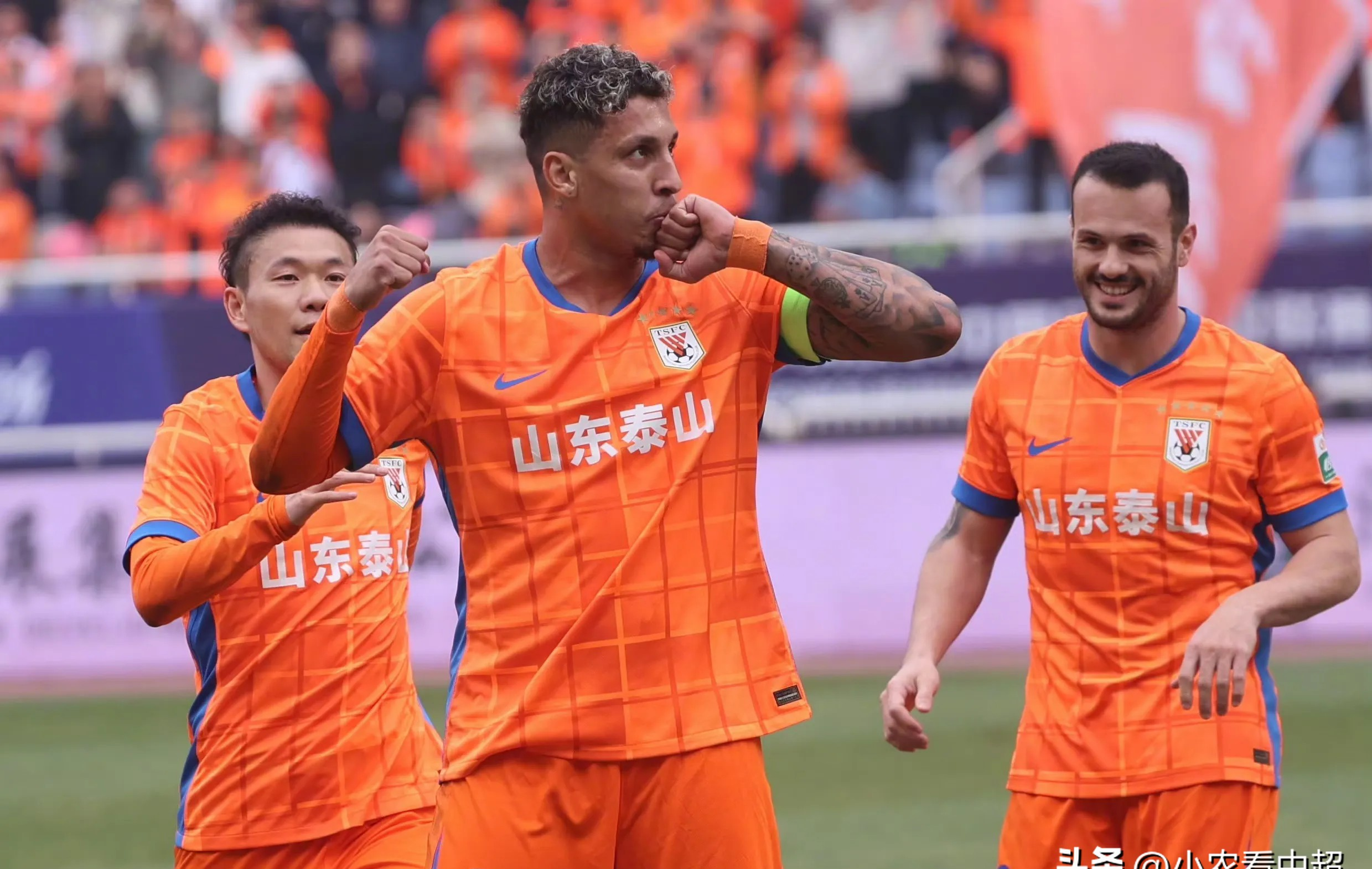 aoa体育新闻-青岛黄海客场作战，挑战上海申鑫实力