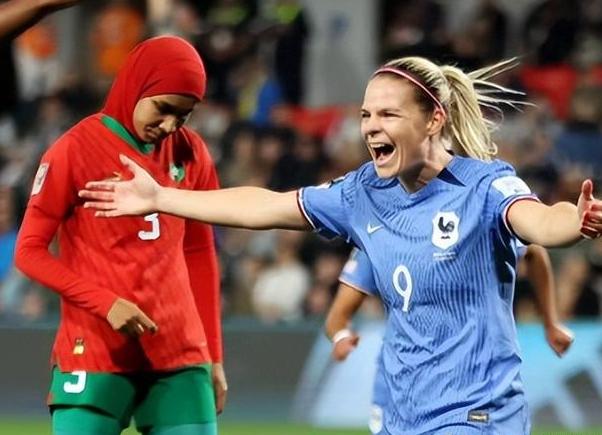 aoa体育馆-法国女足客场斩获三分，登顶积分榜的简单介绍