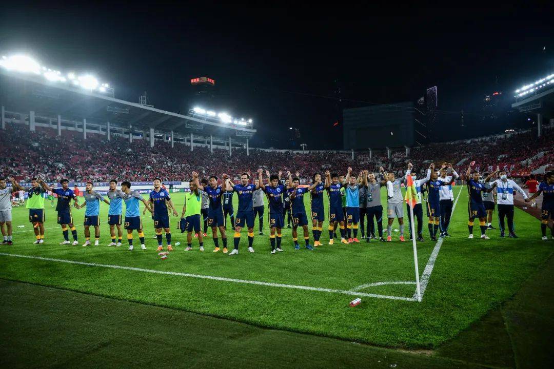 aoa体育新闻-广州富力球员受伤，影响战术部署的简单介绍