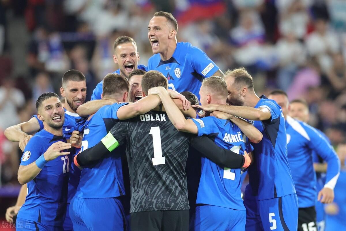 克罗地亚大胜斯洛文尼亚,小组领跑 克罗地亚大胜斯洛文尼亚,小组领跑
