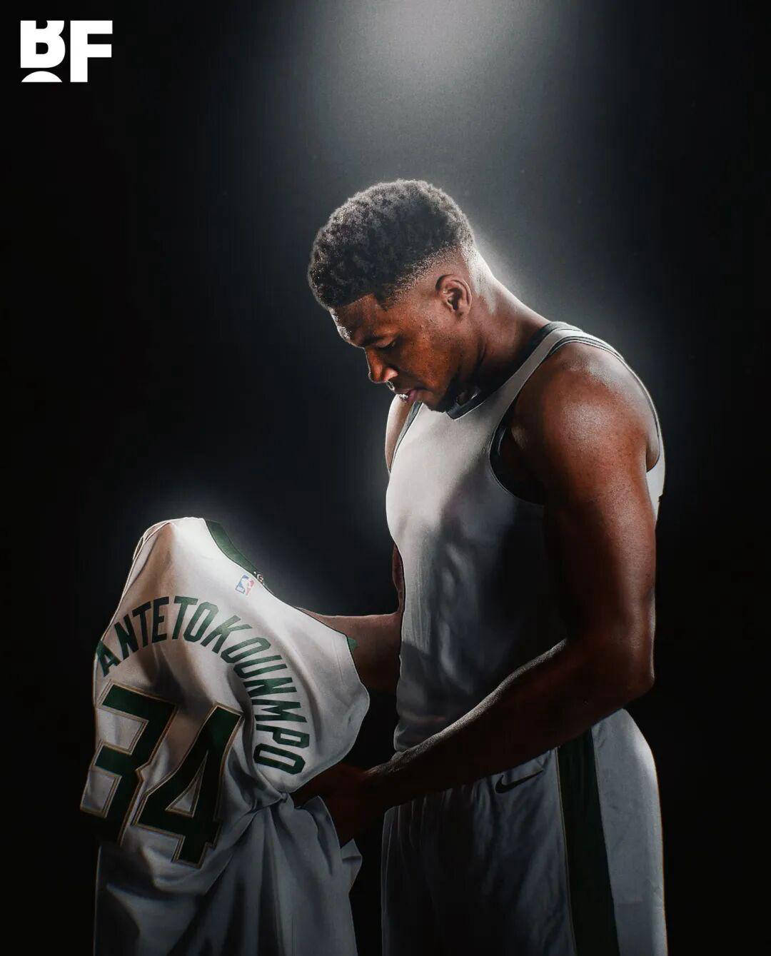 关于雄鹿大胜灰熊,字母哥再次砍下三双成全队得分王的信息 关于雄鹿大胜灰熊,字母哥再次砍下三双成全队得分王的信息